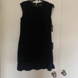 Classy Little Black Dress! Size 10, Laundry by Shelli Segal - NEW